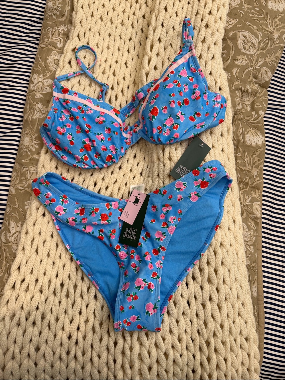 wild fable Blue Floral Underwire Bikini Set NWT never been worn